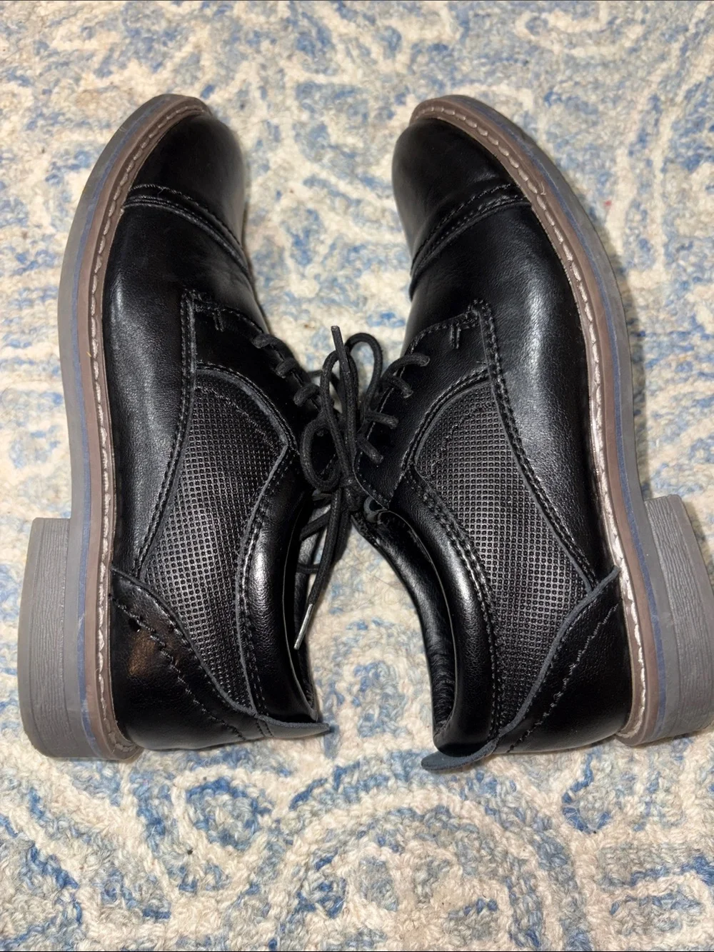 Steve Madden Black Leather Kids Lace-Up Dress Shoes